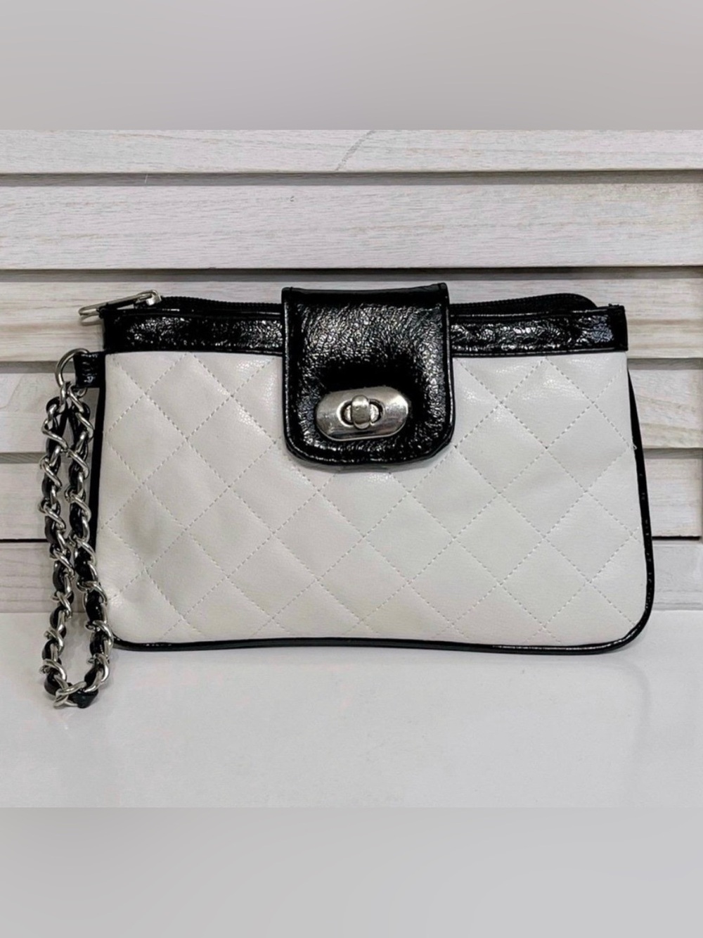NWOT Quilted Faux Leather Chain Wristlet PRICE FIRM